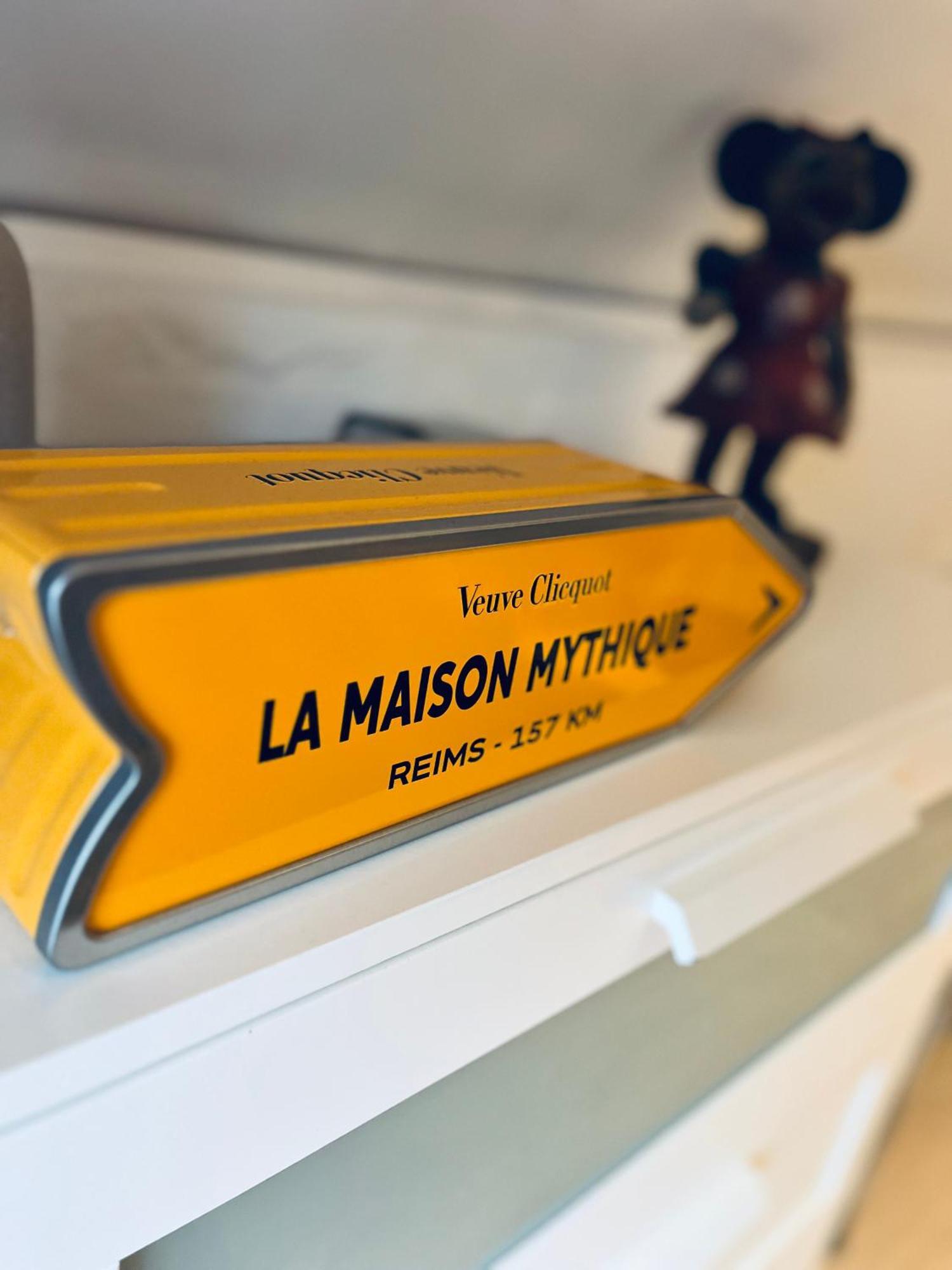 La Maison Mythique Andenne Экстерьер фото
